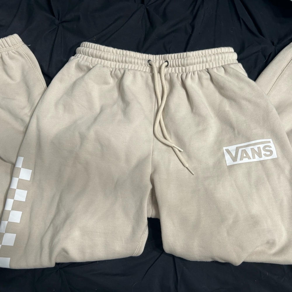 vans sweats